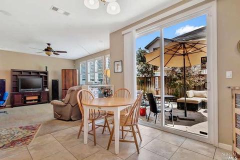 7038 Stonebrooke Dr, Vallejo, CA 94591 photo 2