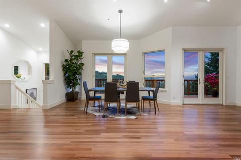 258 Hillside Ave, Mill Valley, CA 94941 photo 2