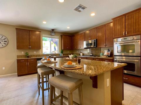 1372 Couples Cir, Fairfield, CA 94533 photo 10