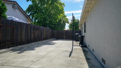736 Stallion Cir, Fairfield, CA 94533 photo 23