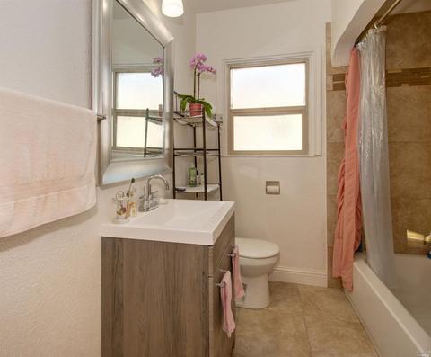 484 Wallace Ave, Vallejo, CA 94590 photo 11