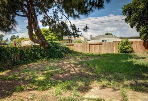 484 Wallace Ave, Vallejo, CA 94590 photo 15