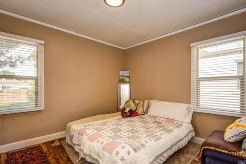 484 Wallace Ave, Vallejo, CA 94590 photo 10