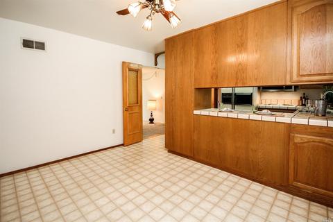 1802 Fairfield Ave, Fairfield, CA 94533 photo 5
