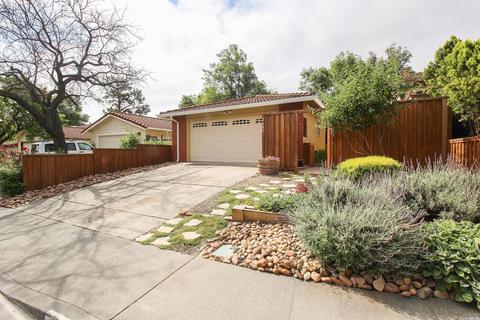 2185 Cedarbrook Dr, Fairfield, CA 94534 photo 4