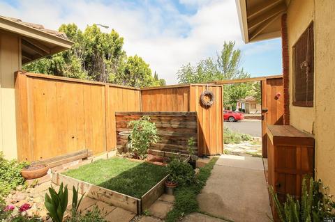 2185 Cedarbrook Dr, Fairfield, CA 94534 photo 6