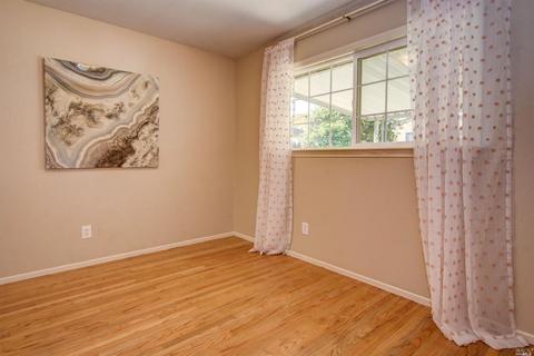 54 Springs Rd, Vallejo, CA 94590 photo 5