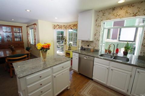 608 E J St, Benicia, CA 94510 photo 15