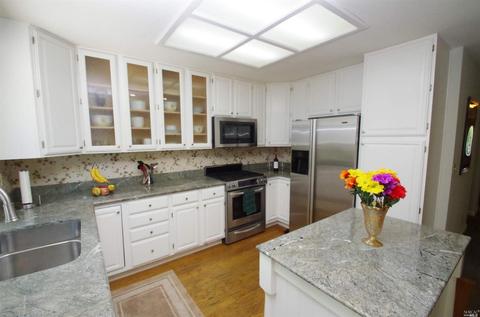 608 E J St, Benicia, CA 94510 photo 14