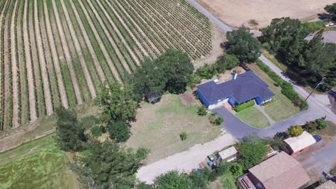 10801 Hillview Rd, Windsor, CA 95492 photo 3