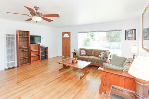 10801 Hillview Rd, Windsor, CA 95492 photo 5