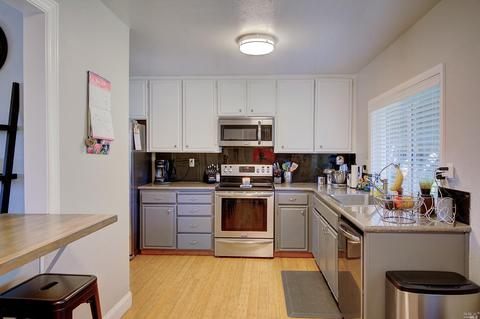 152 E Seaview Dr, Benicia, CA 94510 photo 11
