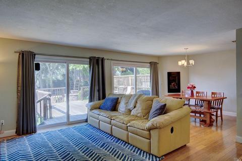 152 E Seaview Dr, Benicia, CA 94510 photo 4