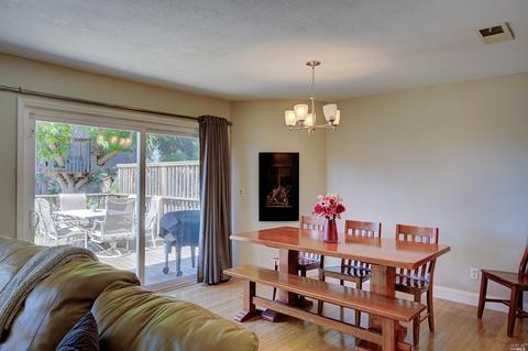 152 E Seaview Dr, Benicia, CA 94510 photo 8