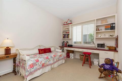 112 Griffen Ln, Napa, CA 94558 photo 23