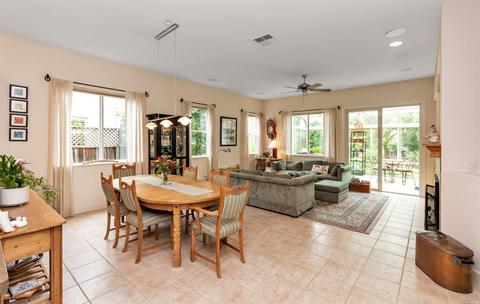 112 Griffen Ln, Napa, CA 94558 photo 4