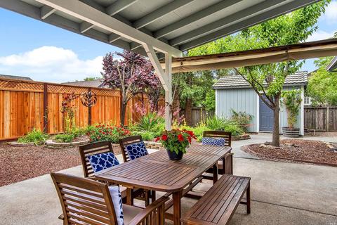 500 Gertrude Dr, Windsor, CA 95492 photo 4