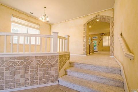 2149 Hillridge Dr, Fairfield, CA 94534 photo 4