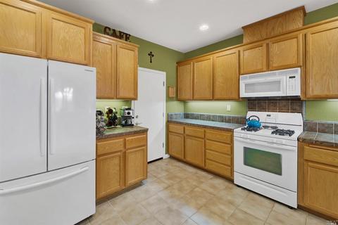 2364 Campbell Cir, Fairfield, CA 94533 photo 17
