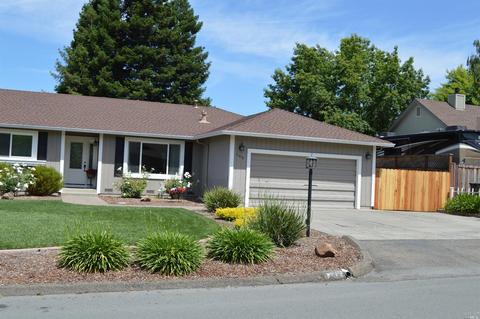 165 Moll Dr, Windsor, CA 95492 photo 4