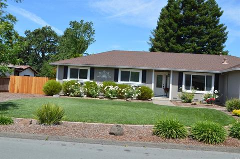 165 Moll Dr, Windsor, CA 95492 photo 3