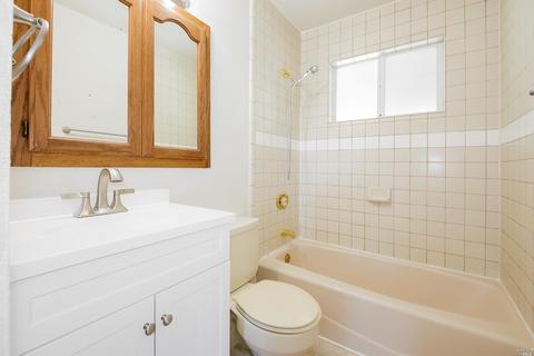 296 Springvalley Dr, Vacaville, CA 95687 photo 4