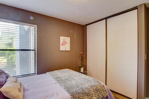 513 Swan Way, Vallejo, CA 94589 photo 17