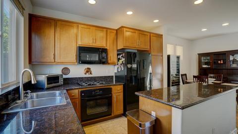 654 Travertine Ct, Fairfield, CA 94534 photo 7