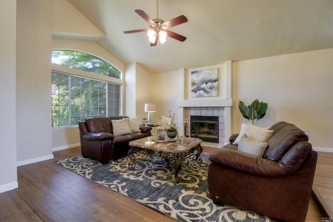 9513 Biggs Way, Windsor, CA 95492 photo 3