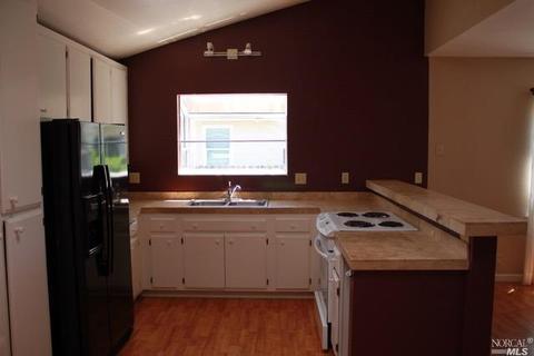 140 Wood St, Willits, CA 95490 photo 3