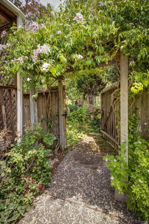 519 Ohio St, Vallejo, CA 94590 photo 24