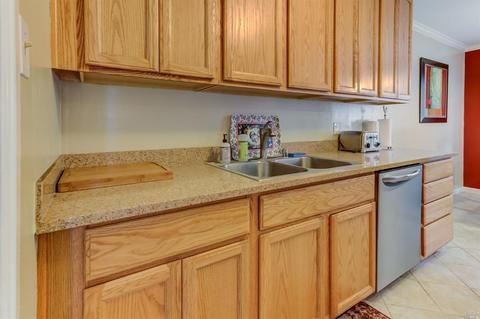 827 Beechwood Ave, Vallejo, CA 94591 photo 8