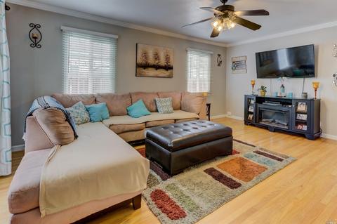 827 Beechwood Ave, Vallejo, CA 94591 photo 4