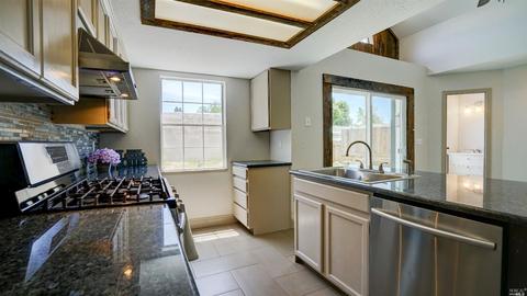 215 E 3rd St, Cloverdale, CA 95425 photo 12