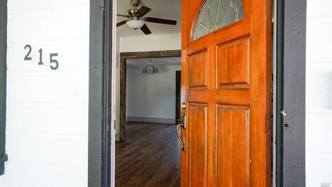 215 E 3rd St, Cloverdale, CA 95425 photo 4