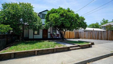 215 E 3rd St, Cloverdale, CA 95425 photo 2