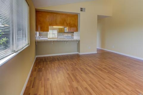 379 College Ave, Vallejo, CA 94589 photo 13