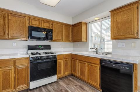 495 E 5th St, Benicia, CA 94510 photo 10