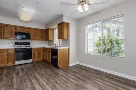 495 E 5th St, Benicia, CA 94510 photo 9