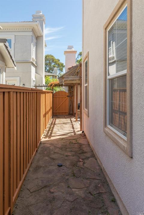 921 Madrone Ave, Vallejo, CA 94592 photo 25