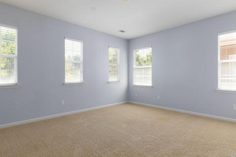 921 Madrone Ave, Vallejo, CA 94592 photo 14