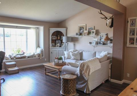 8741 Fehler Ln, Cotati, CA 94931 photo 2
