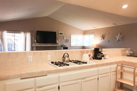 8741 Fehler Ln, Cotati, CA 94931 photo 7