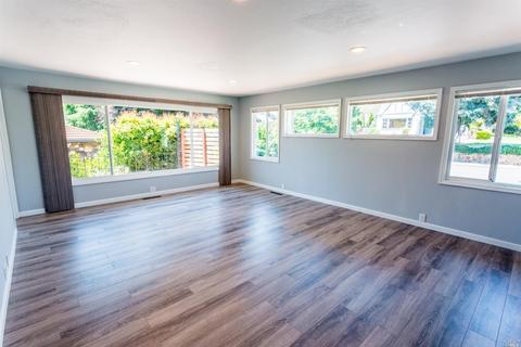 939 Nebraska St, Vallejo, CA 94590 photo 4