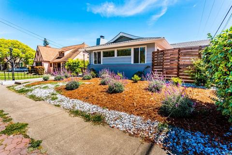 939 Nebraska St, Vallejo, CA 94590 photo 2