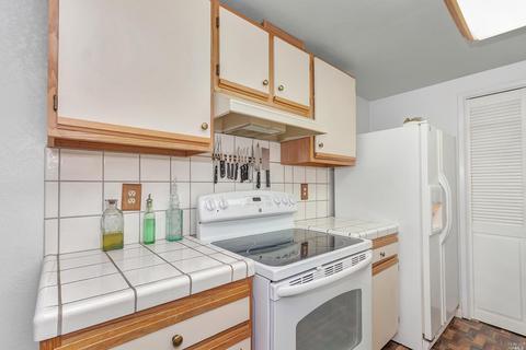 1332 E 7th St, Benicia, CA 94510 photo 9