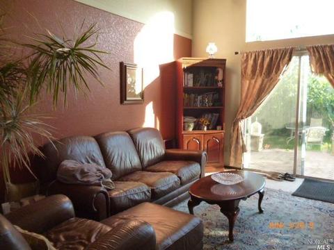 702 Natalie Dr, Windsor, CA 95492 photo 3