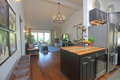94 Fairways Dr, Napa, CA 94558 photo 2