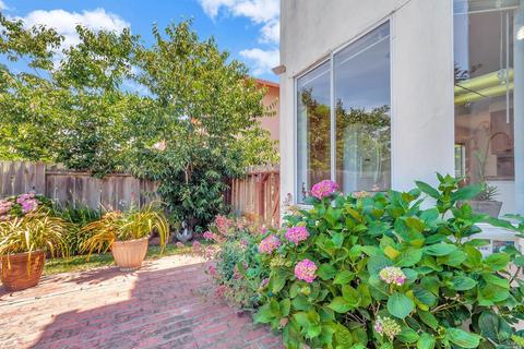 419 Avalon Cir, Vallejo, CA 94589 photo 32