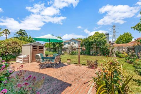 419 Avalon Cir, Vallejo, CA 94589 photo 25